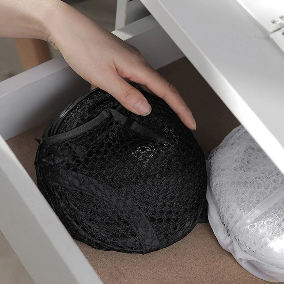 Folding Laundry Basket – Collapsible Mesh Hamper & Organizer Laundry Basket P3