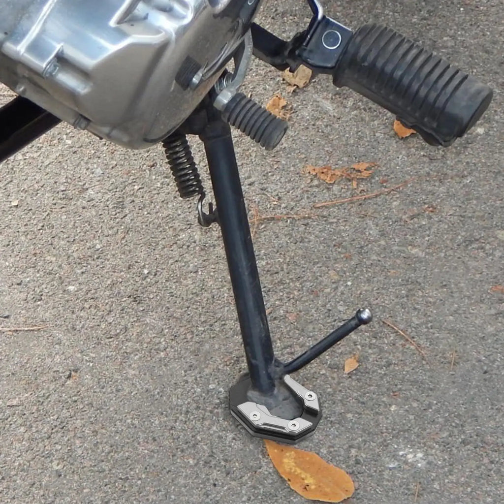 Motorcycle Kickstand Extension Pad – Aluminum Side Stand Plate Kickstand Extension Pad P3