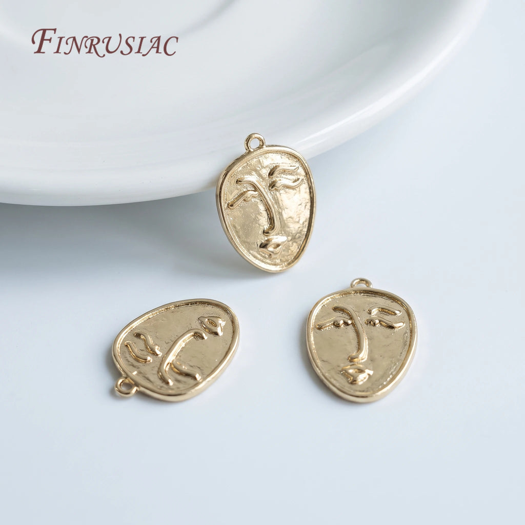 14K Gold Abstract Face Pendant Necklace | Minimalist Charm Gold Pendant Necklace P3